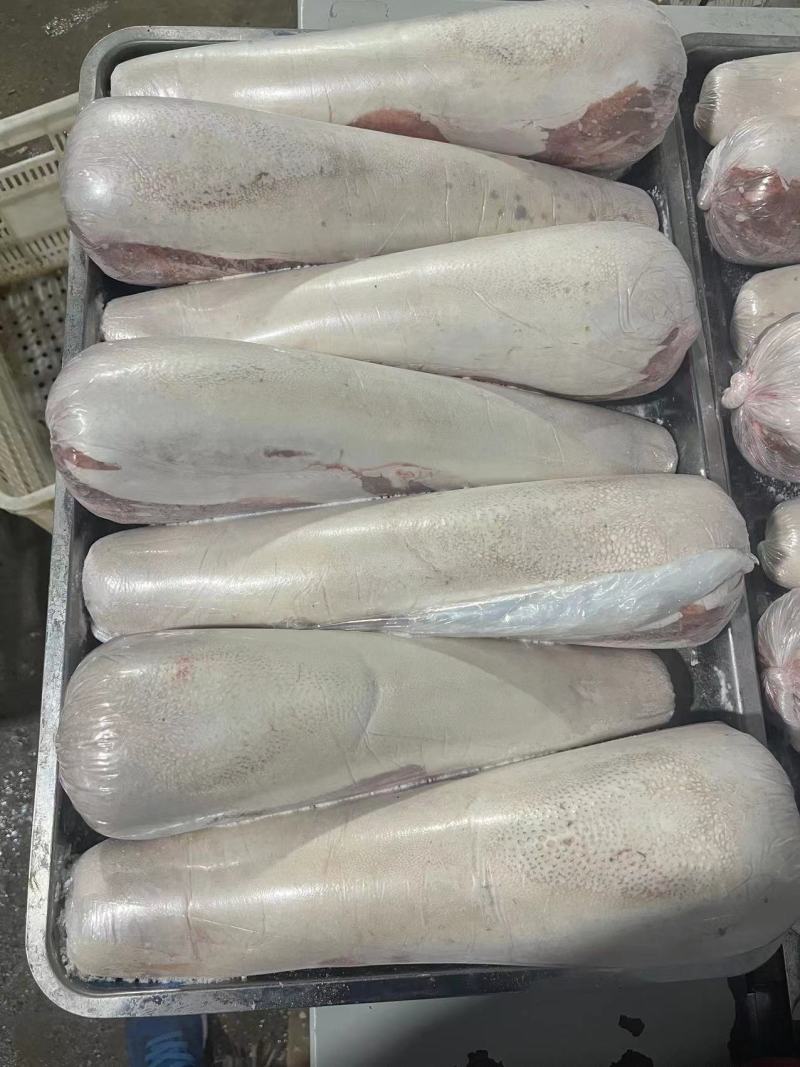 【精选】整条生鲜去皮牛舌鲜冻，源头加工厂全国发货产量稳定