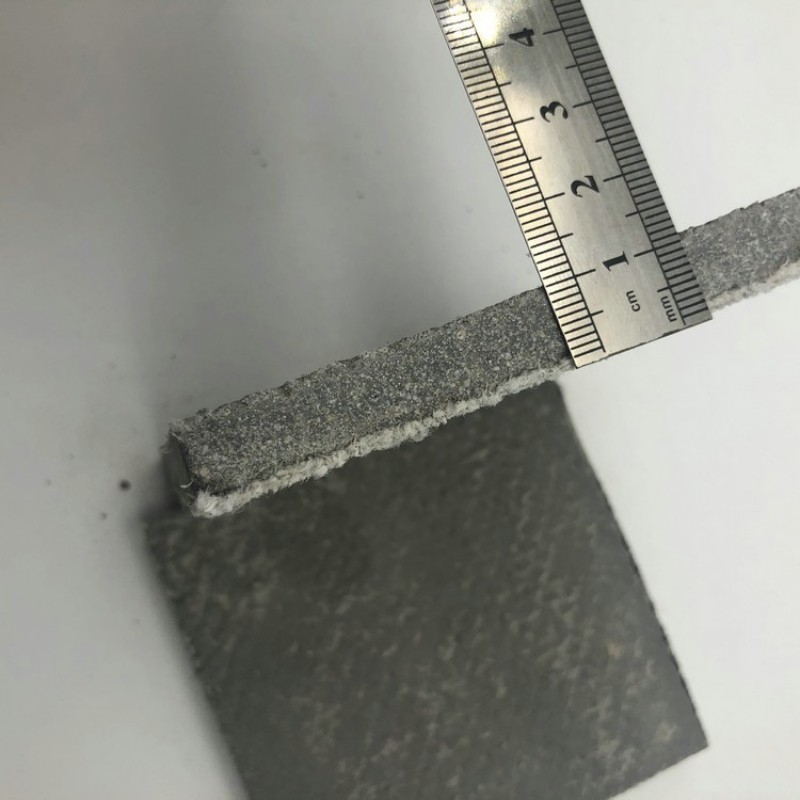 1厘米厚度水泥毯，铺设方便，施工。做水渠/沟渠