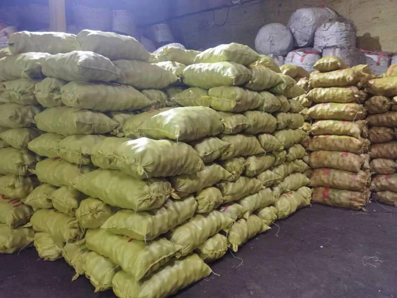 内蒙古土豆黄金薯，V7土豆，品种多样量大价优，对接整车
