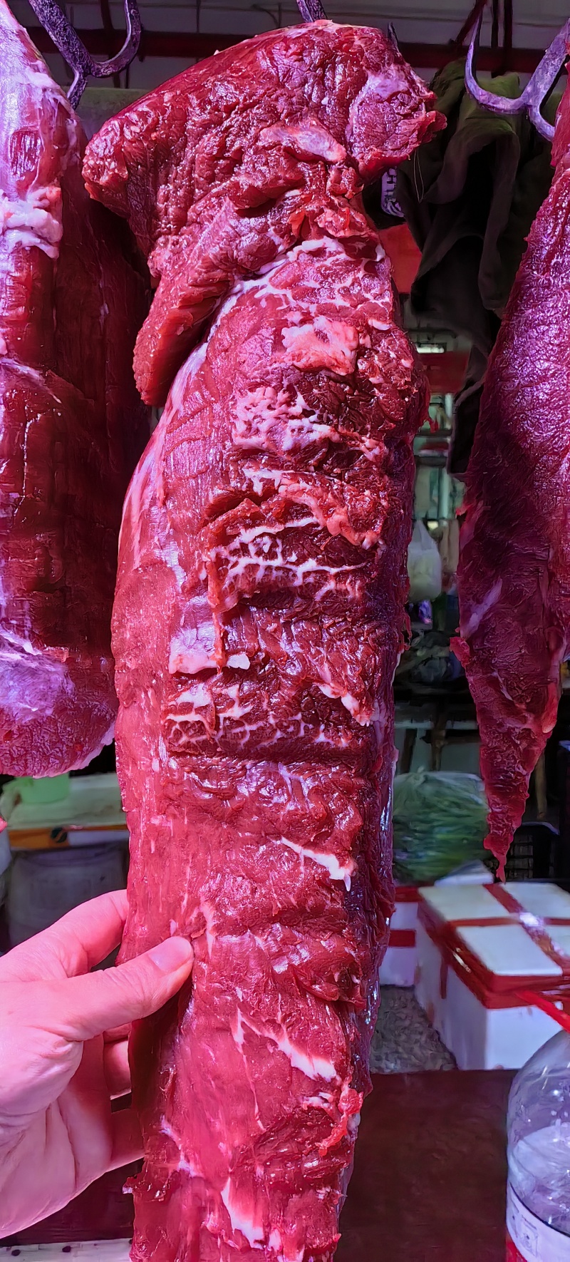 国产精品黄牛牛里脊，一手货源品质保证，热鲜