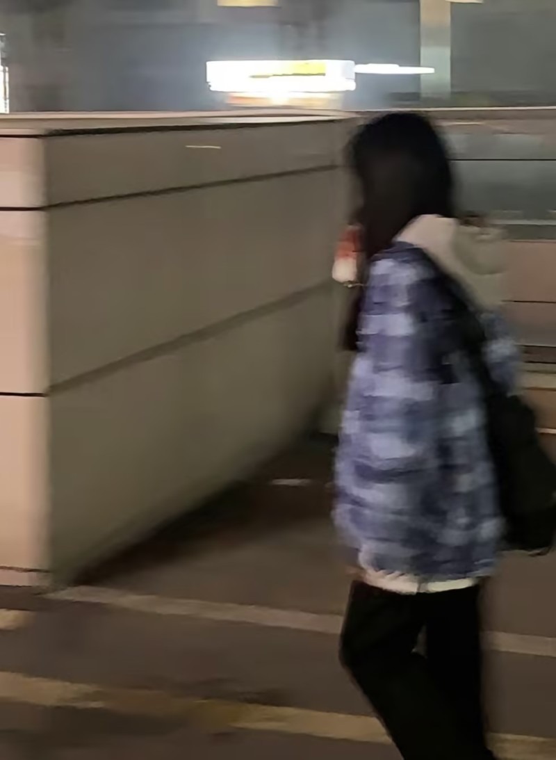 大量卫衣价格低代发，保证质量，欢迎全国各地老板选购