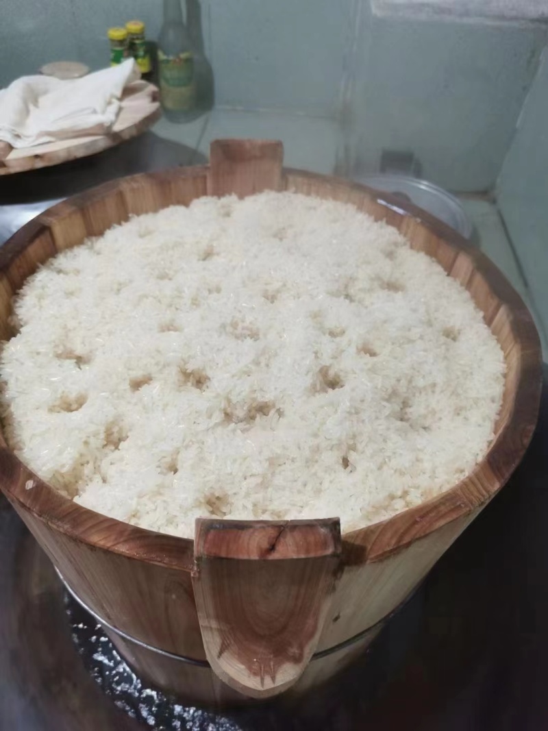 【精品】黄酒，口感舒适，大量供应，量大从优，欢迎咨询采购！