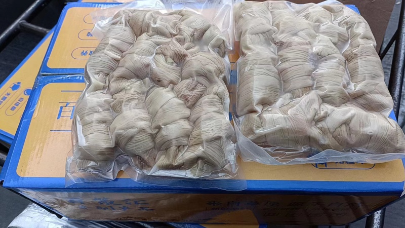 【热销】捆肠羊捆肠带油和不带油的都有欢迎电话联系