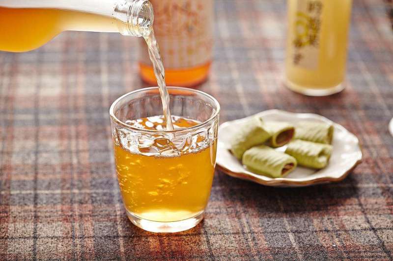 成都青梅酒梅香扑鼻米酒浸泡营养丰富厂家直供货源稳定