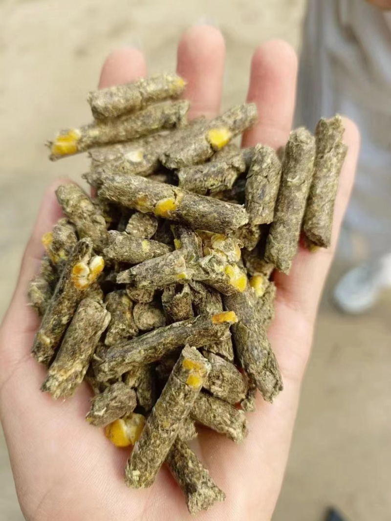 玉米花生秧混合颗粒支持定制工厂货源量大价优欢迎合作