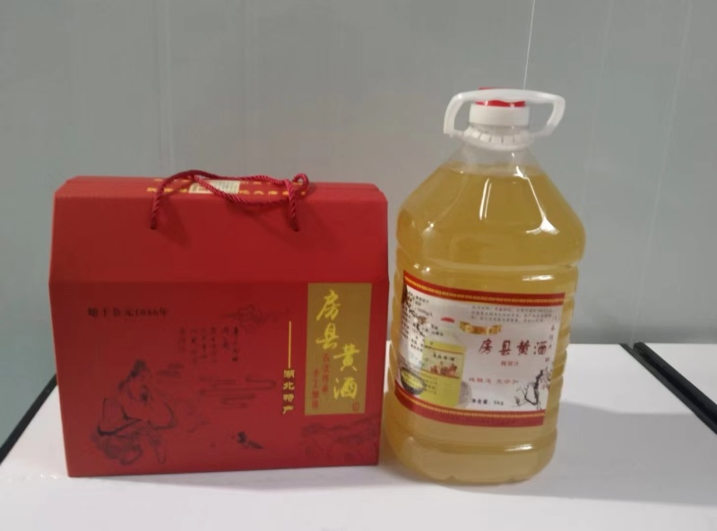房县洑汁黄酒9块一斤10斤装一桶，1*4一件起批。包运费
