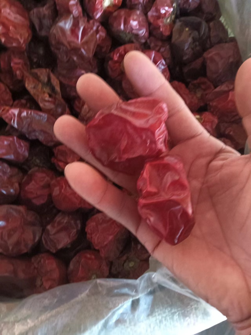 草莓椒干辣椒大量供应现货现发价格优惠欢迎下单联系