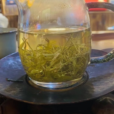 精品藤茶礼盒装产地直发，价格优惠，欢迎采购看货