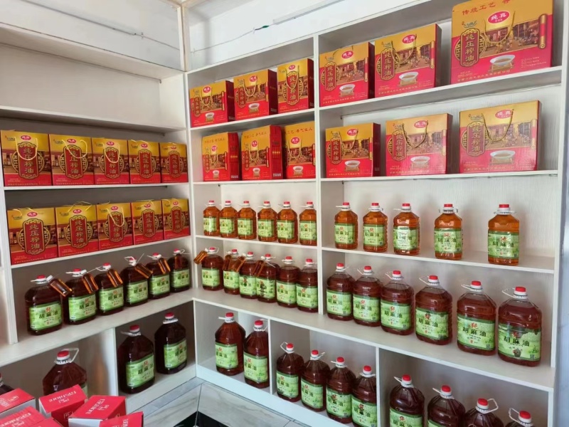 胡麻油1L、2.5L、5L、10L各种规格都有
