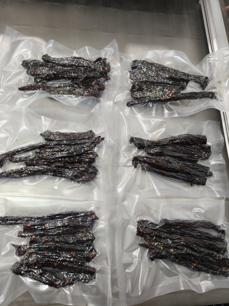 云南毛驴干巴驴肉干纯干香辣味批发量大从优来电洽谈