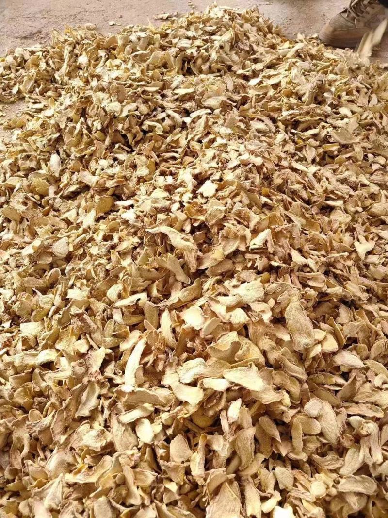 云南本地姜片，品质保证，一手货源，欢迎大家来电咨询