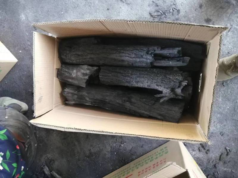 贵州精品青岗炭，烧烤炭。品质好，耐烧，易燃，欢迎选购