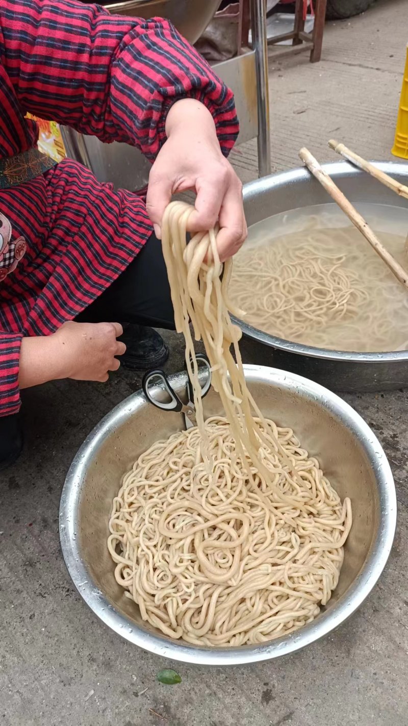 红薯粉条，大量有货，价格优惠，全国直销