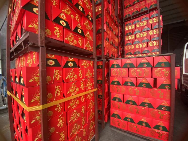 山东精品红富士苹果产地直发大量供应欢迎选购