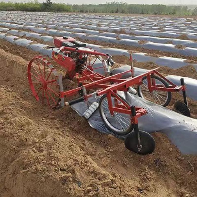 农用覆膜机盖地膜汽油机地膜机压膜机人工铺膜机辣椒土豆棉花