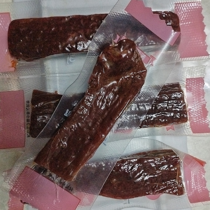 风干牛肉干新疆解馋香辣味五香孜然手撕即食食用营养健康熟食