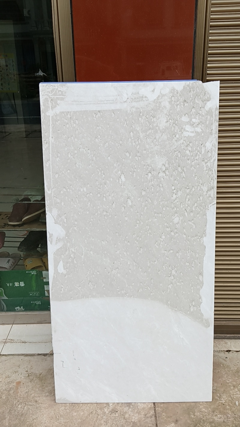 池塘专用瓷砖大量有货送货上门欢迎电话咨询