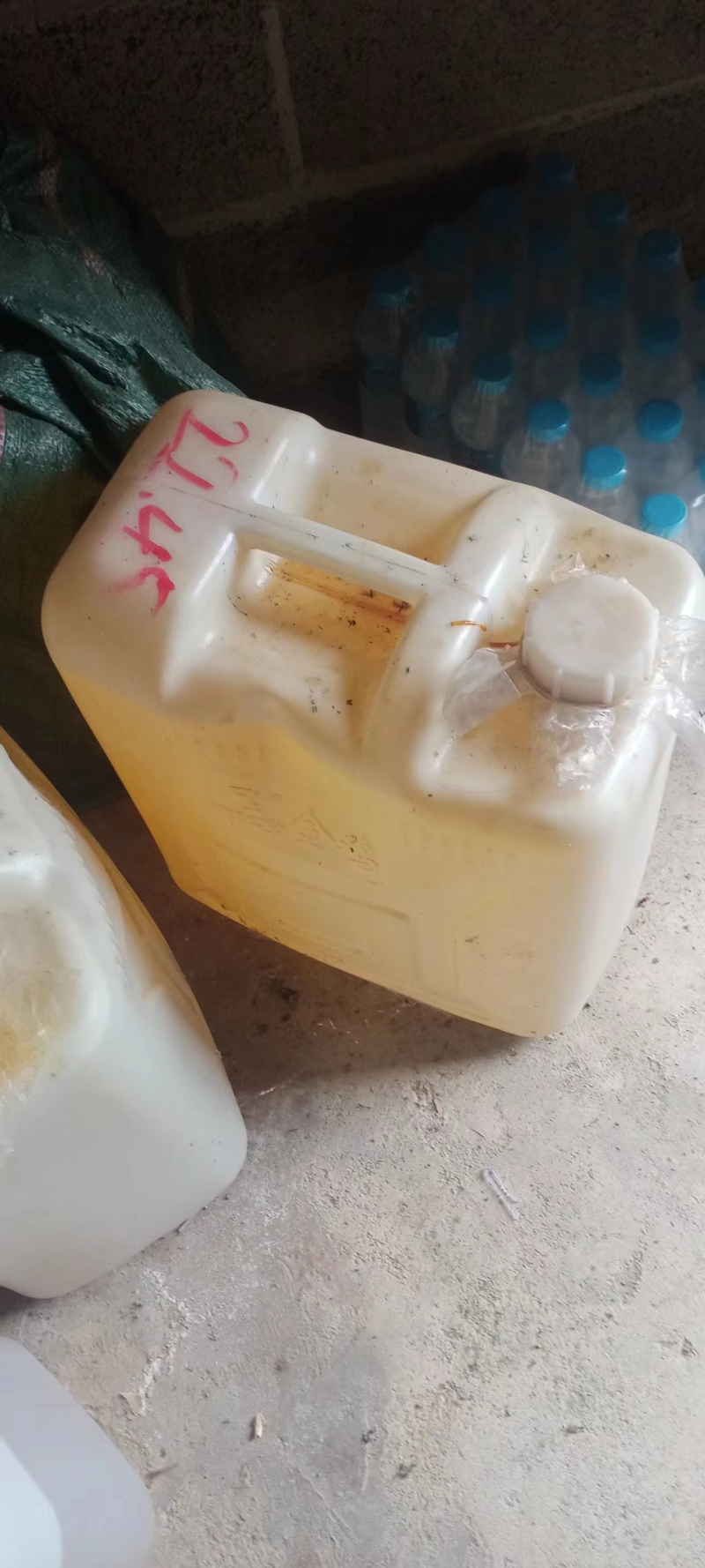 云南精品山苍子油自家压榨品质保证量大价优欢迎咨询