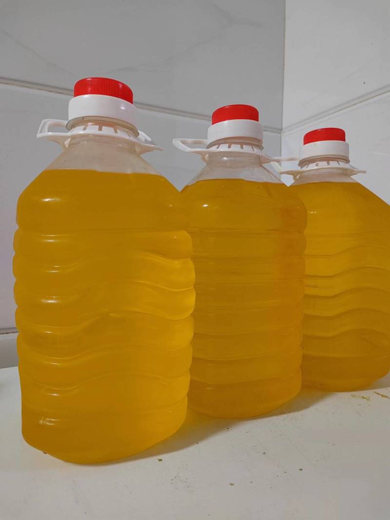 新疆自榨葵花籽油好吃不腻手工制作产地直发可视频看货