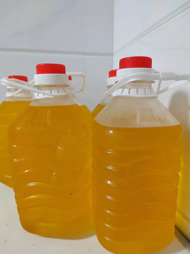 新疆自榨葵花籽油好吃不腻手工制作产地直发可视频看货