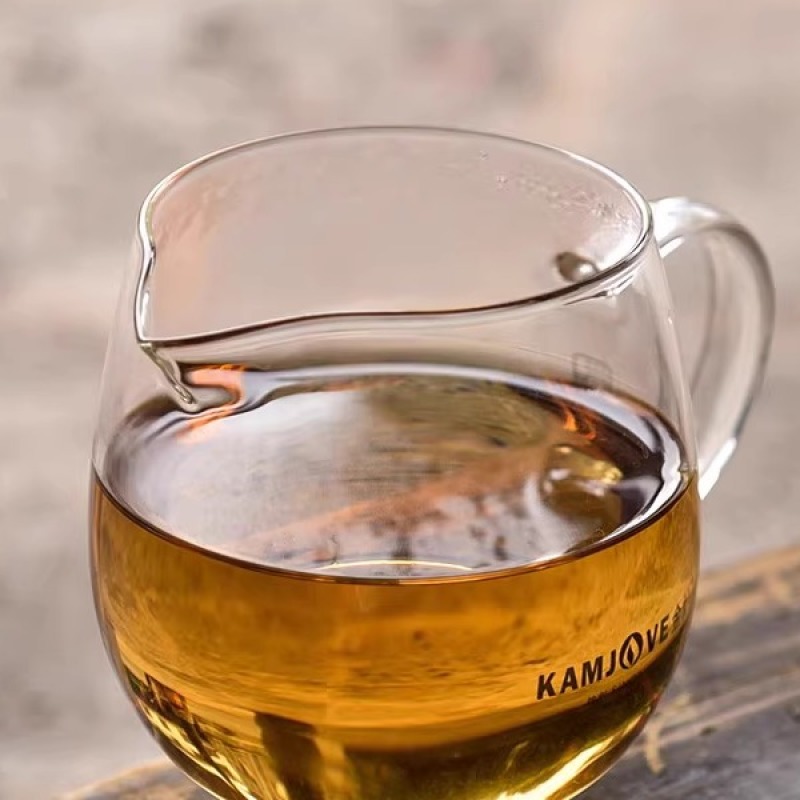 紫芽苞红茶红茶云南古树红茶紫芽苞花香蜜甜芽苞红