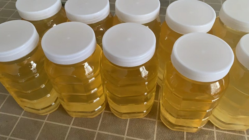 江西上饶鄱阳蜂蜜洋槐花蜜农家自产长期供货支持代发