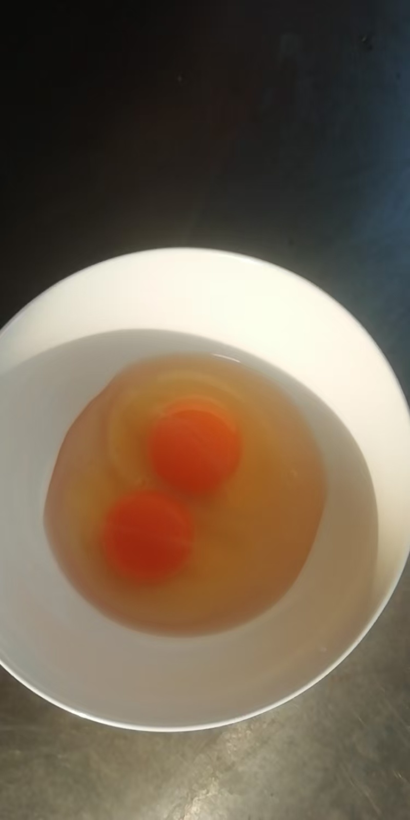 红心粉蛋粉蛋土鸡蛋，鸡厂直供，一手货源，欢迎各位老板来电