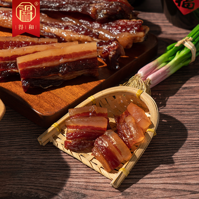 广式腊肉肥瘦相间咸甜口味酒香五花餐饮煲仔饭五花肥瘦相间