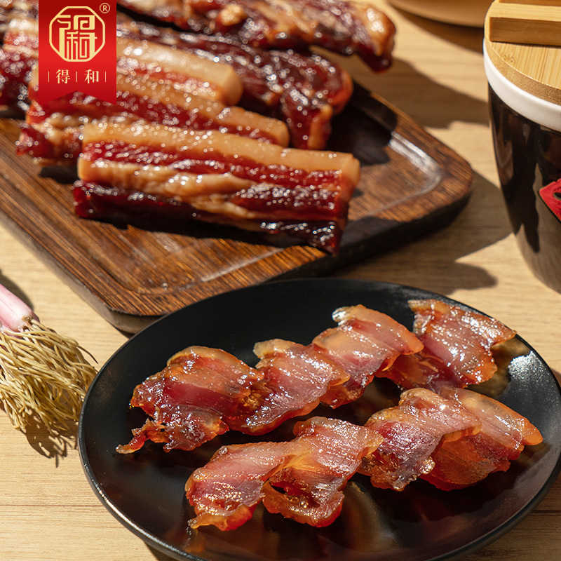 广式腊肉肥瘦相间咸甜口味酒香五花餐饮煲仔饭五花肥瘦相间