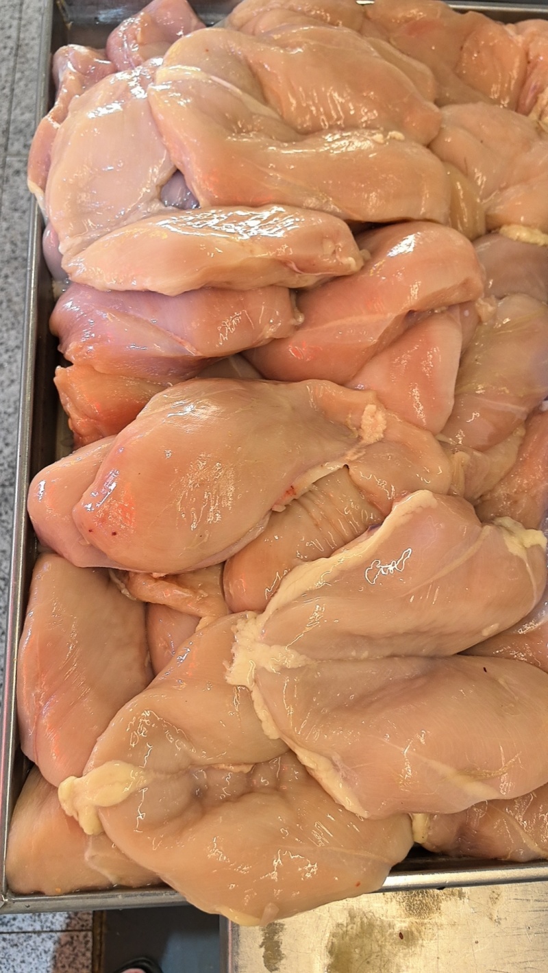 正大鸡胸肉精品鸡胸肉新鲜鸡胸肉大量有货一手货源质保