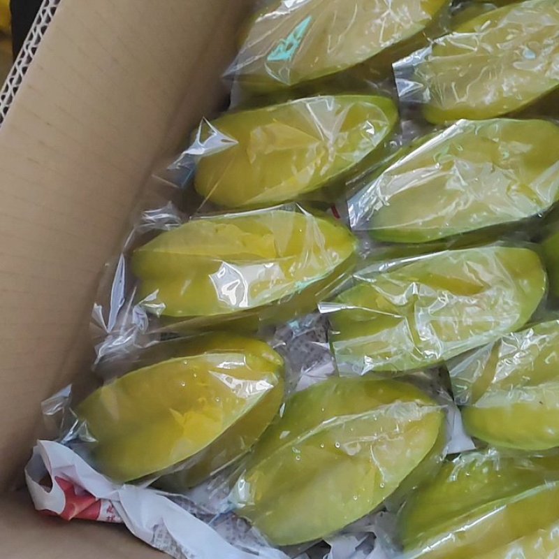 本地果场，大量甜杨桃，青果，黄果，小果。