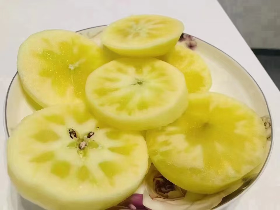 红富士苹果果盘摆盘图