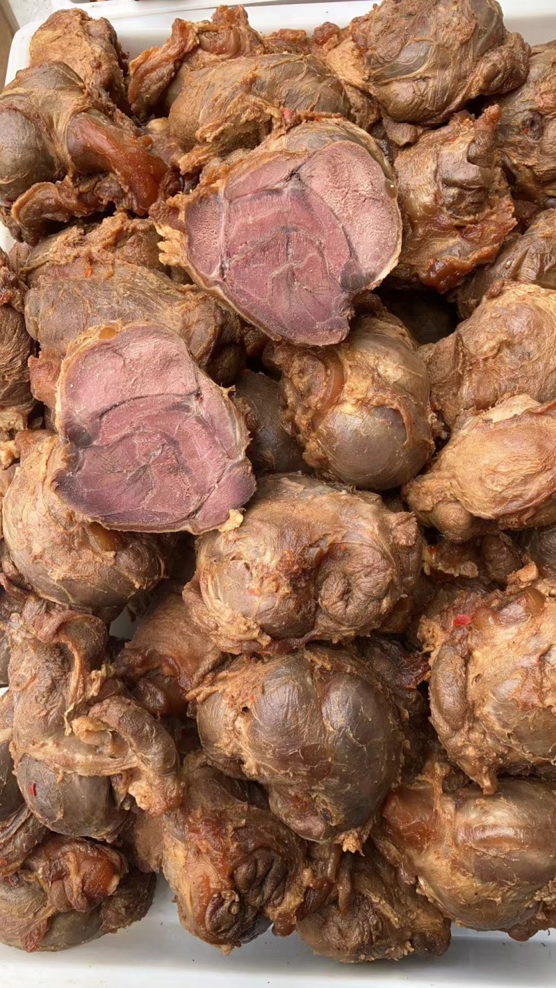 厂家直销酱香腱子肉牛肉风味熟牛肉卤牛肉卤菜店专用