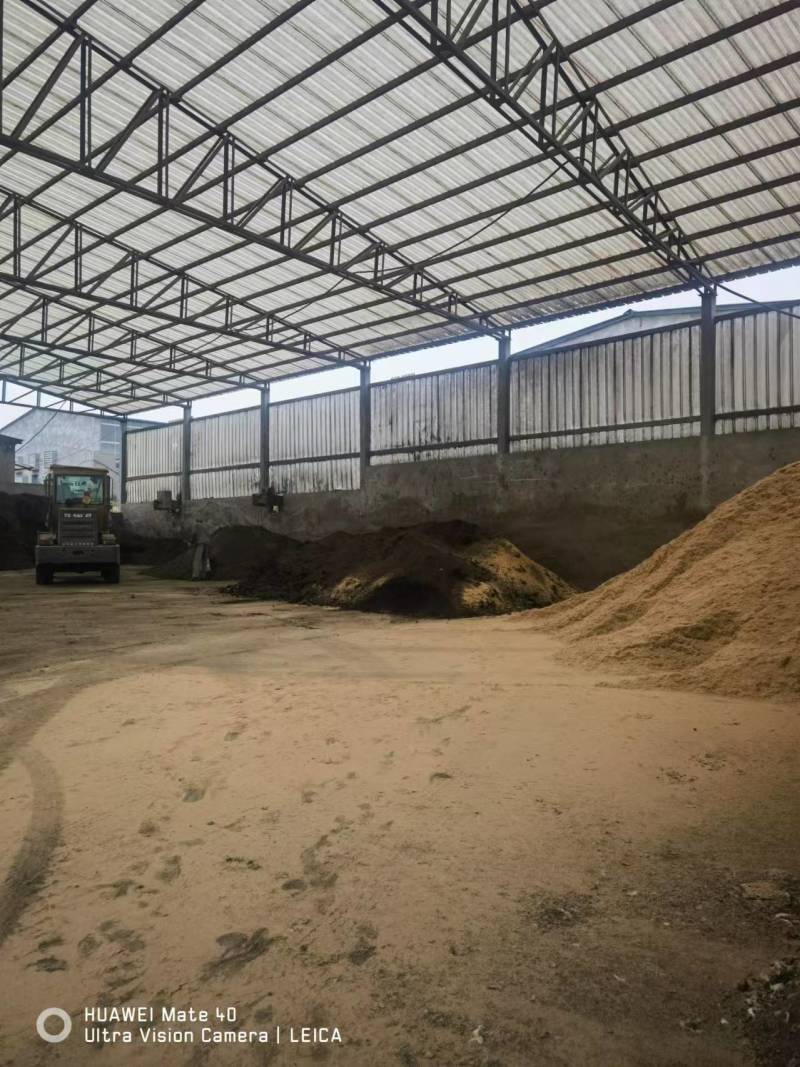 鸡粪发酵有机肥不烧根不伤苗常年为苗圃育苗基地发货
