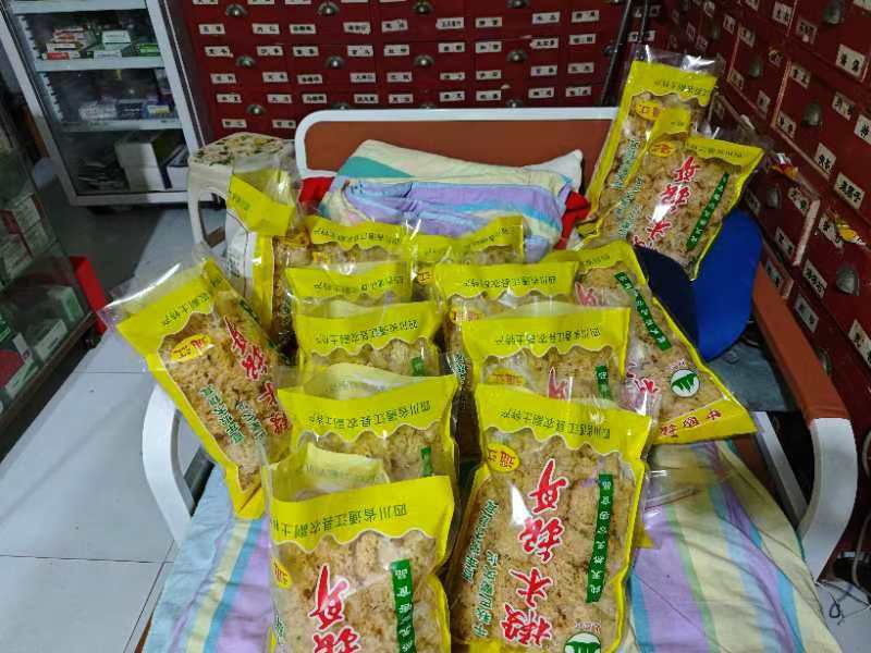 椴木干银耳