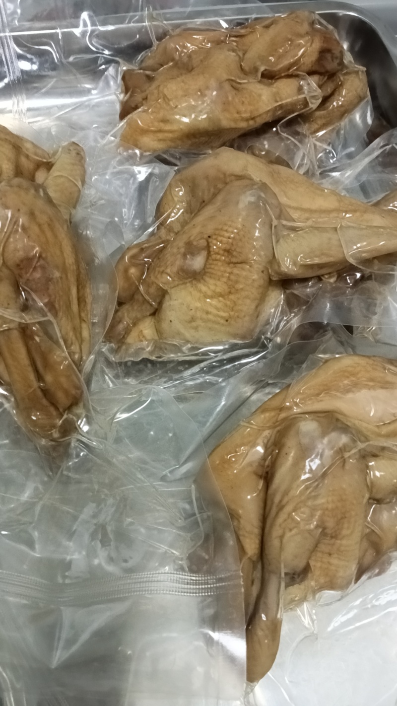 五香卤鸡，美味佳肴，卤菜店宴会一手货源，欢迎致电