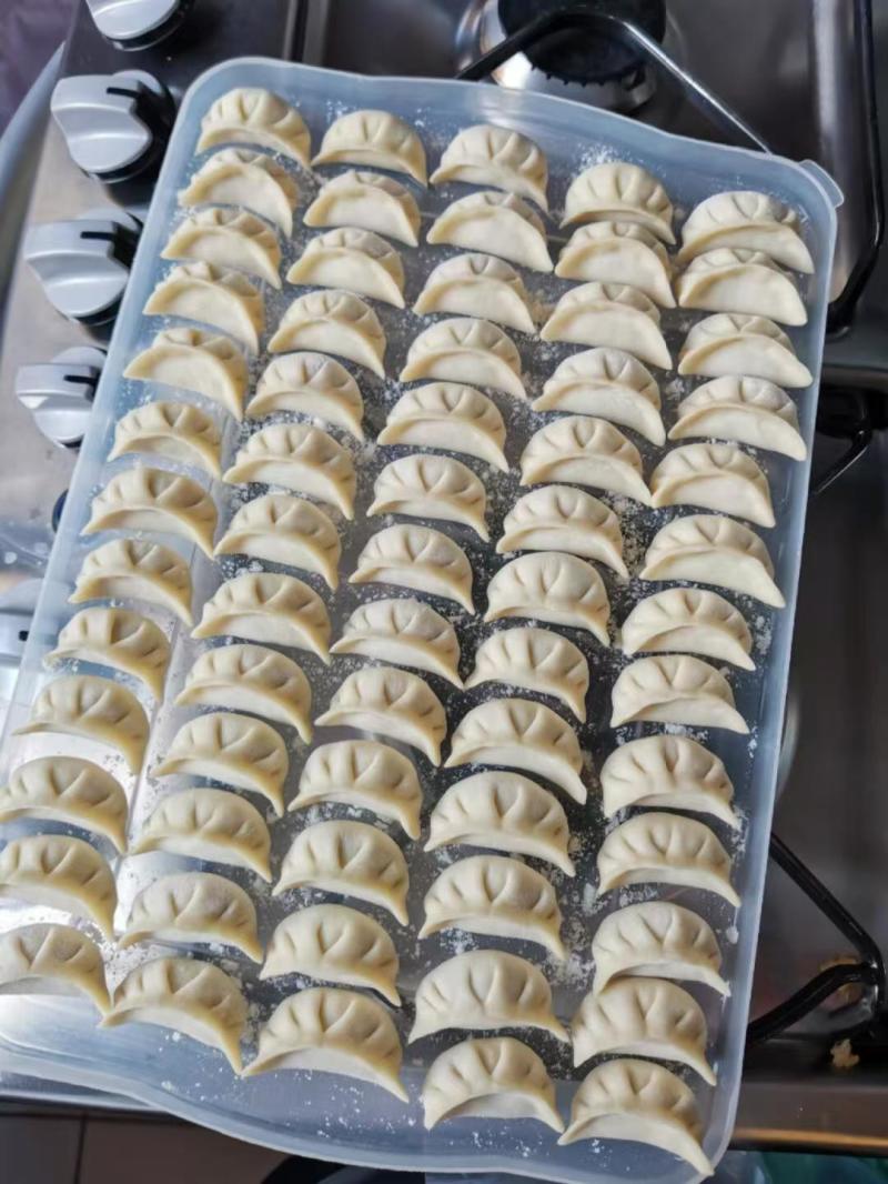 水饺纯手工现包现发品质保证量大从优口味齐全欢迎咨询