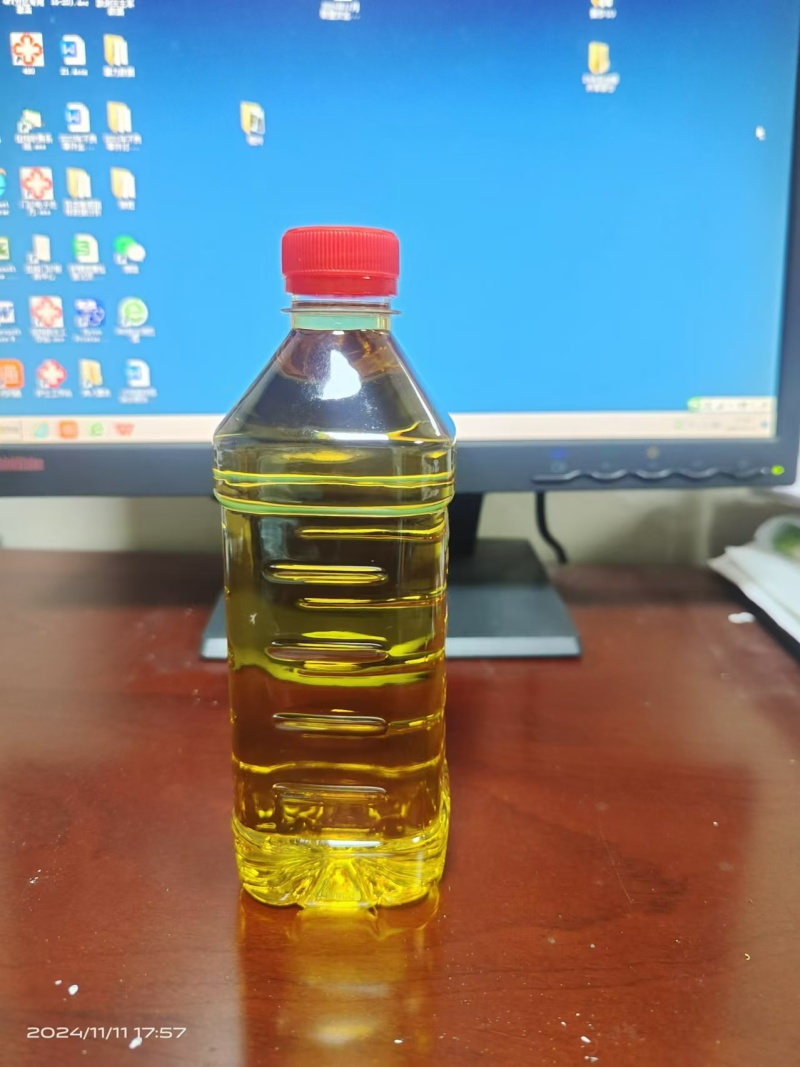 纯山苍子油（木姜子油）热卖中