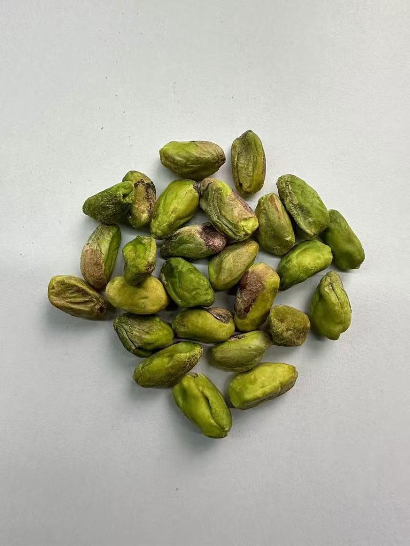 开心果仁，开心果碎货源充足量大从优质量保证欢迎咨询