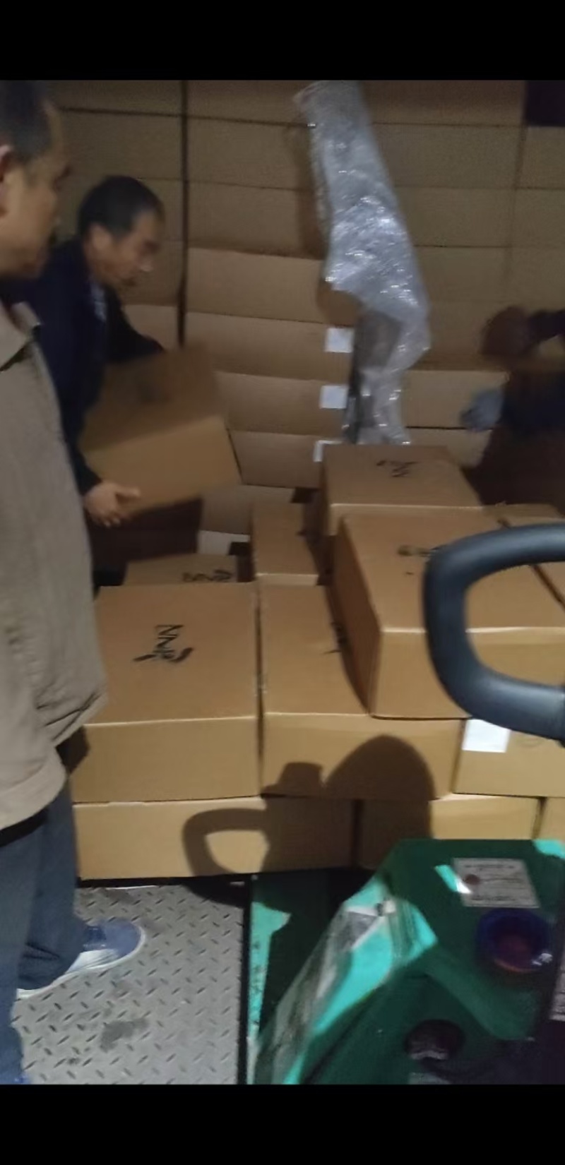 精品凤爪（14公斤装）30克+整柜出货可视频看货欢迎