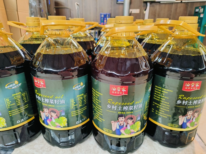 南阳现榨菜籽油，百分之百纯正，假一赔十对接全国商超团购