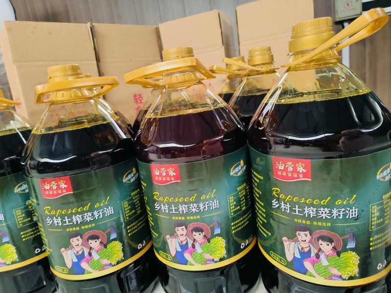 南阳现榨菜籽油，百分之百纯正，假一赔十对接全国商超团购