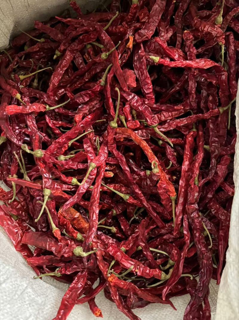 精品二荆条干辣椒，增香提味，品质保证，价格优惠，服务周到