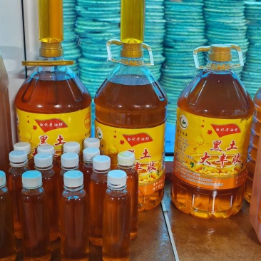 黑龙江非转基因笨榨豆油，农场自种黄豆，农场自家笨榨油坊！