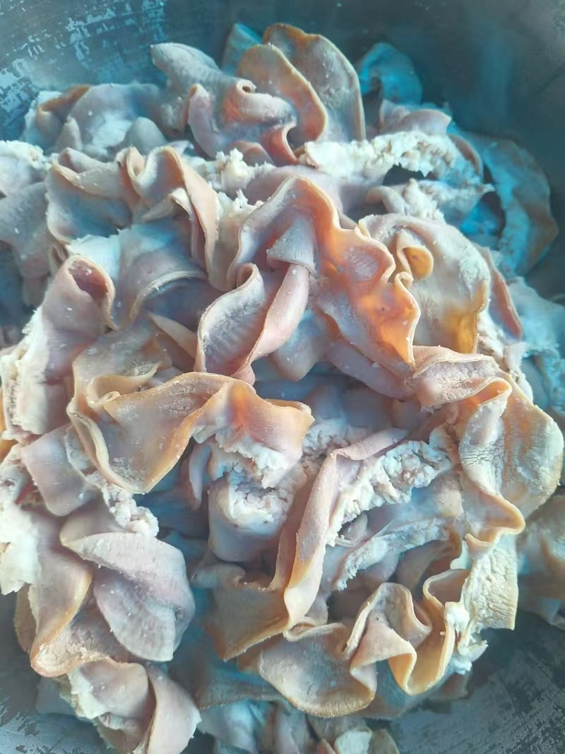 精品牛盘肠，牛肠条，七分熟，长期有货，品质保证，价格优惠