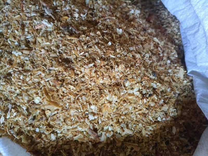 海虾糠味好微量元素丰富，尤其钙磷含量高，是养殖业的好帮手