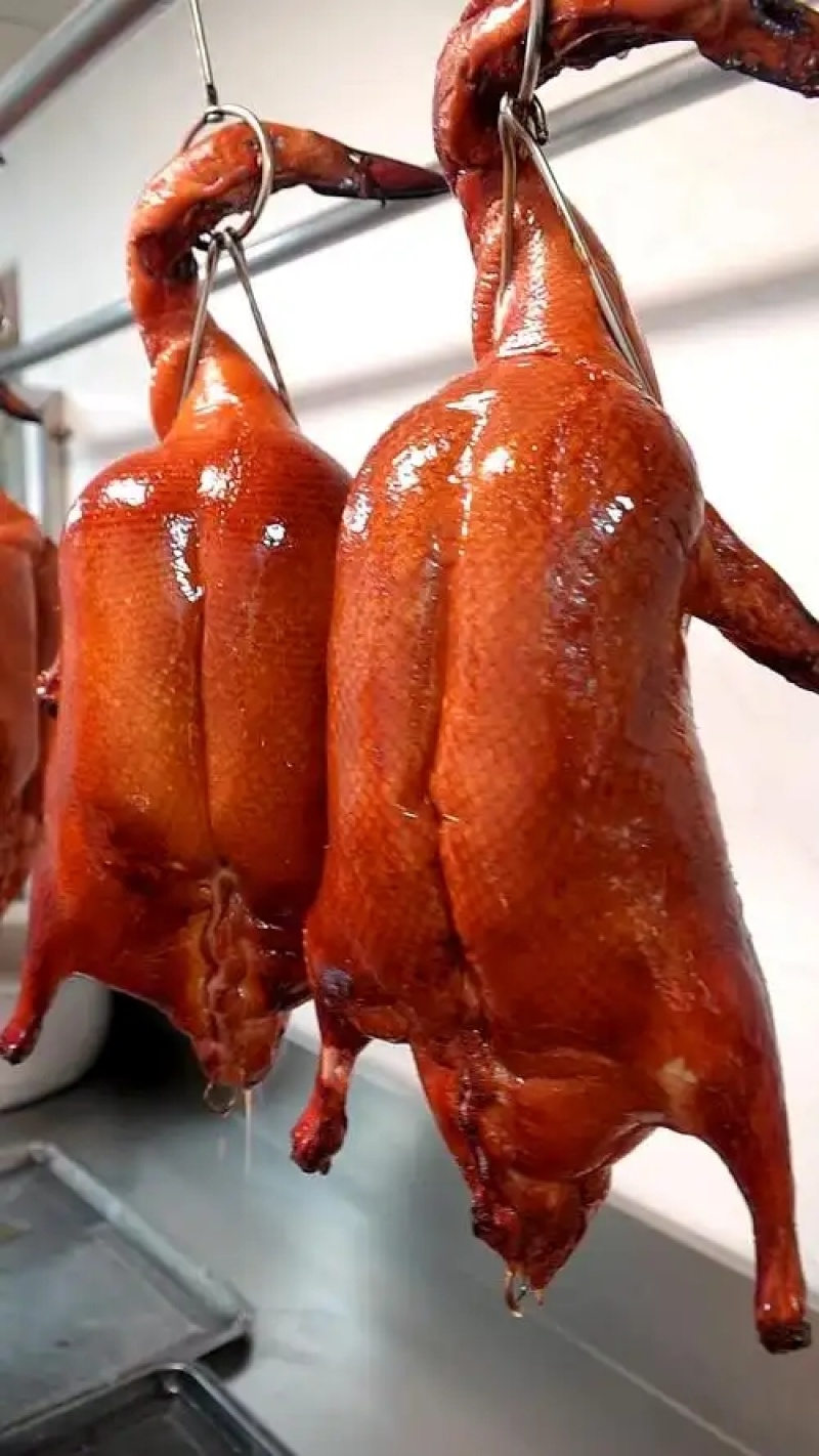 广式烧鸭秘制配方脆皮烤鸭新鲜熟食烧腊真空包装开袋加热即食