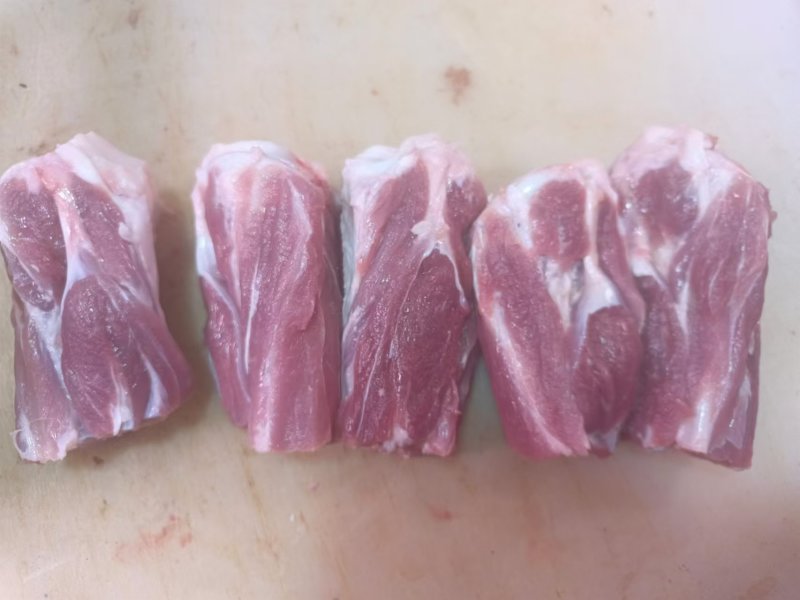 带肉S骨货源充足保质保量欢迎来电，品质保证，价格优惠