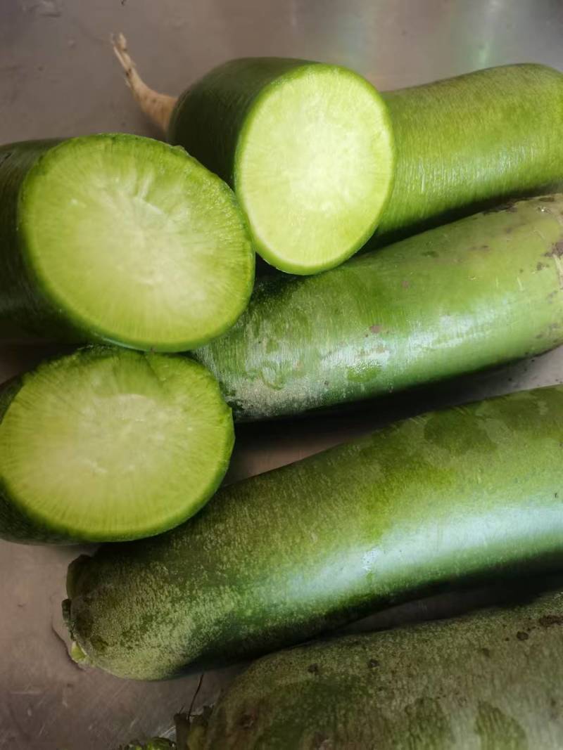 精品七星萝卜，认证绿色食品，全国发货，保质保量，货源充足