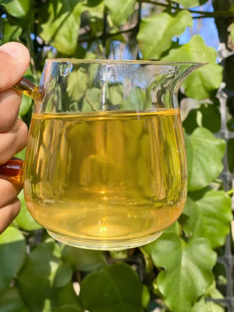 云南凤庆滇红大树茶产地直供保质保量全国发货欢迎订购